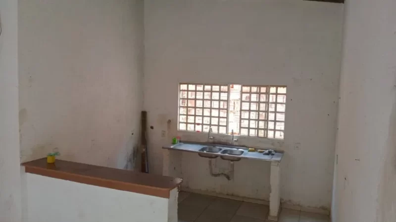 Casa Quitada e Escriturada á Venda - Recanto das Emas - Image 4